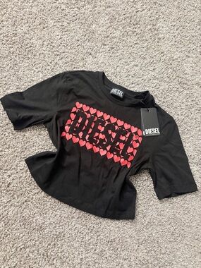 Diesel Black Short-Sleeve Tee with Red Heart Logo Grid

Size 14 Years 
Fit Small